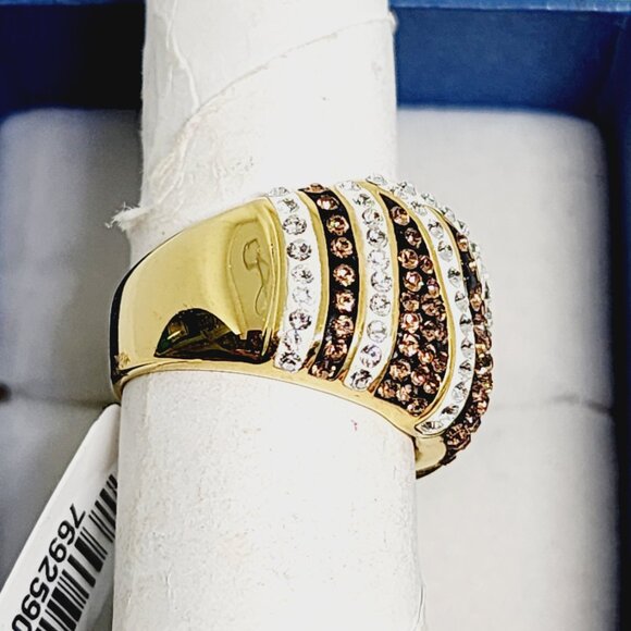 White & Champagne Austrian Crystal cocktail ring in goldtone size 7 - Picture 5 of 6